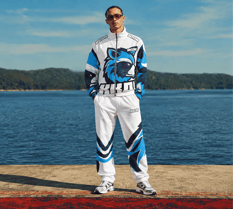 FLIGHT ESSENTIALS Look 1